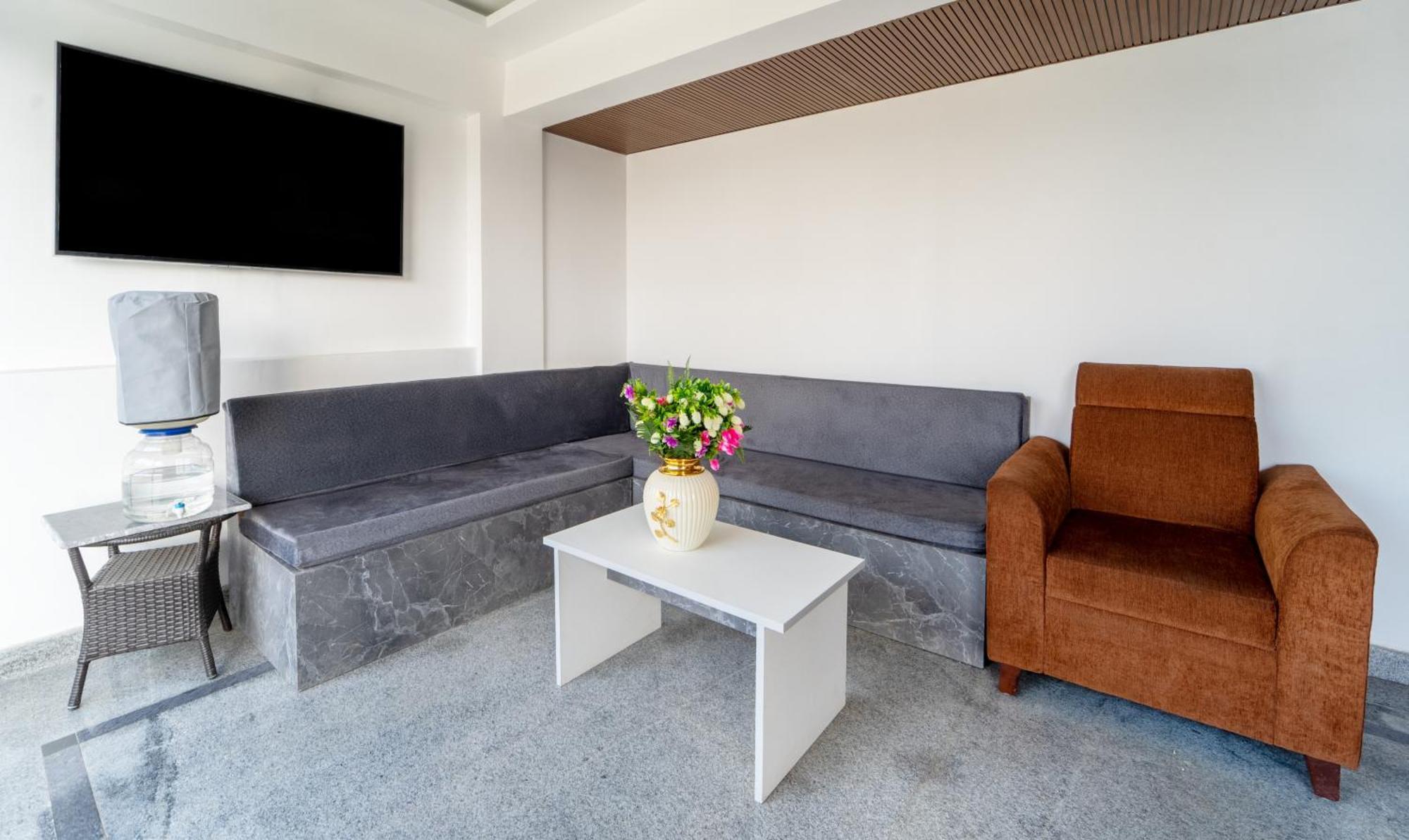 Treebo Skydale Premium Suites, 1500 Mtrs From Ooty Lake Ngoại thất bức ảnh