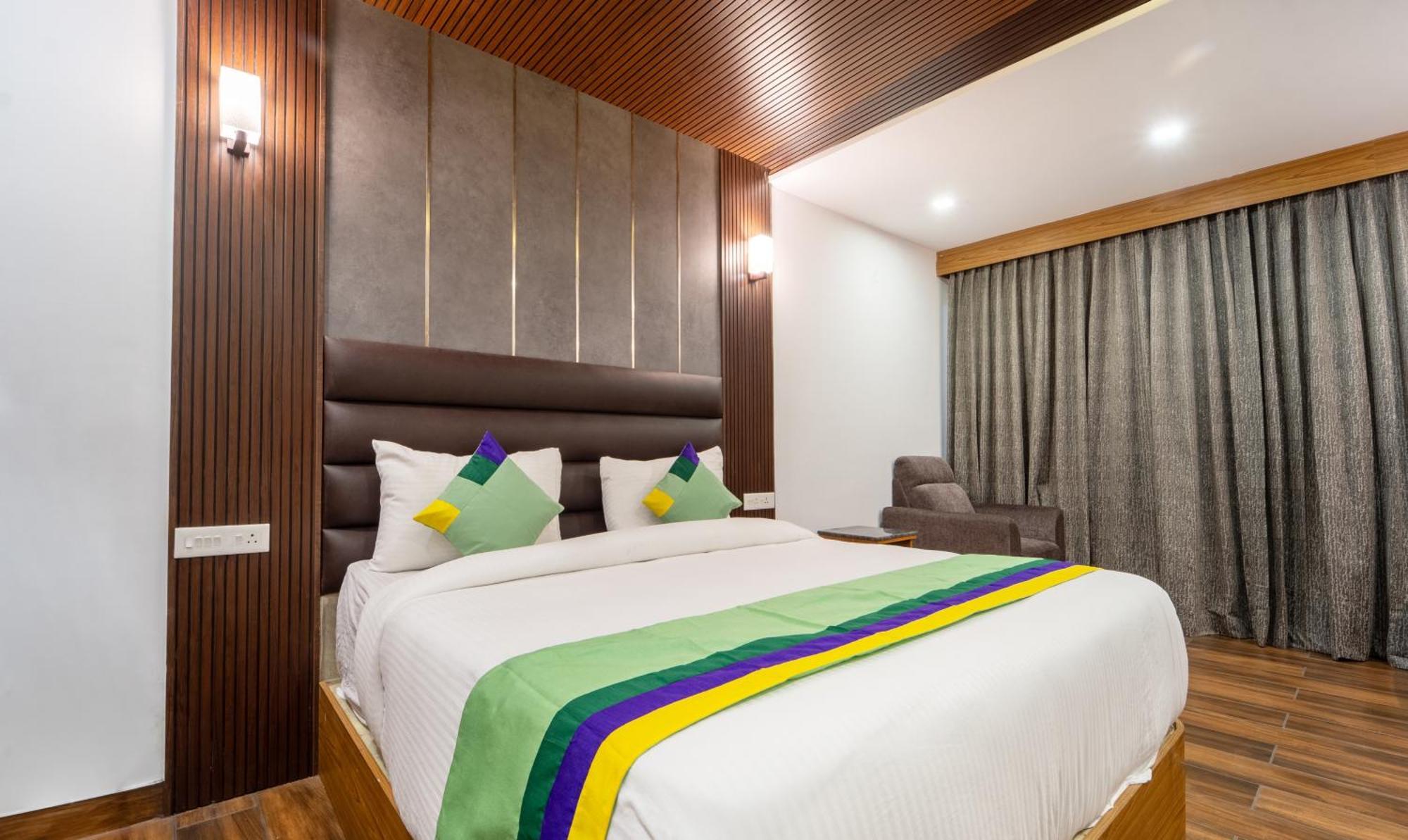 Treebo Skydale Premium Suites, 1500 Mtrs From Ooty Lake Ngoại thất bức ảnh