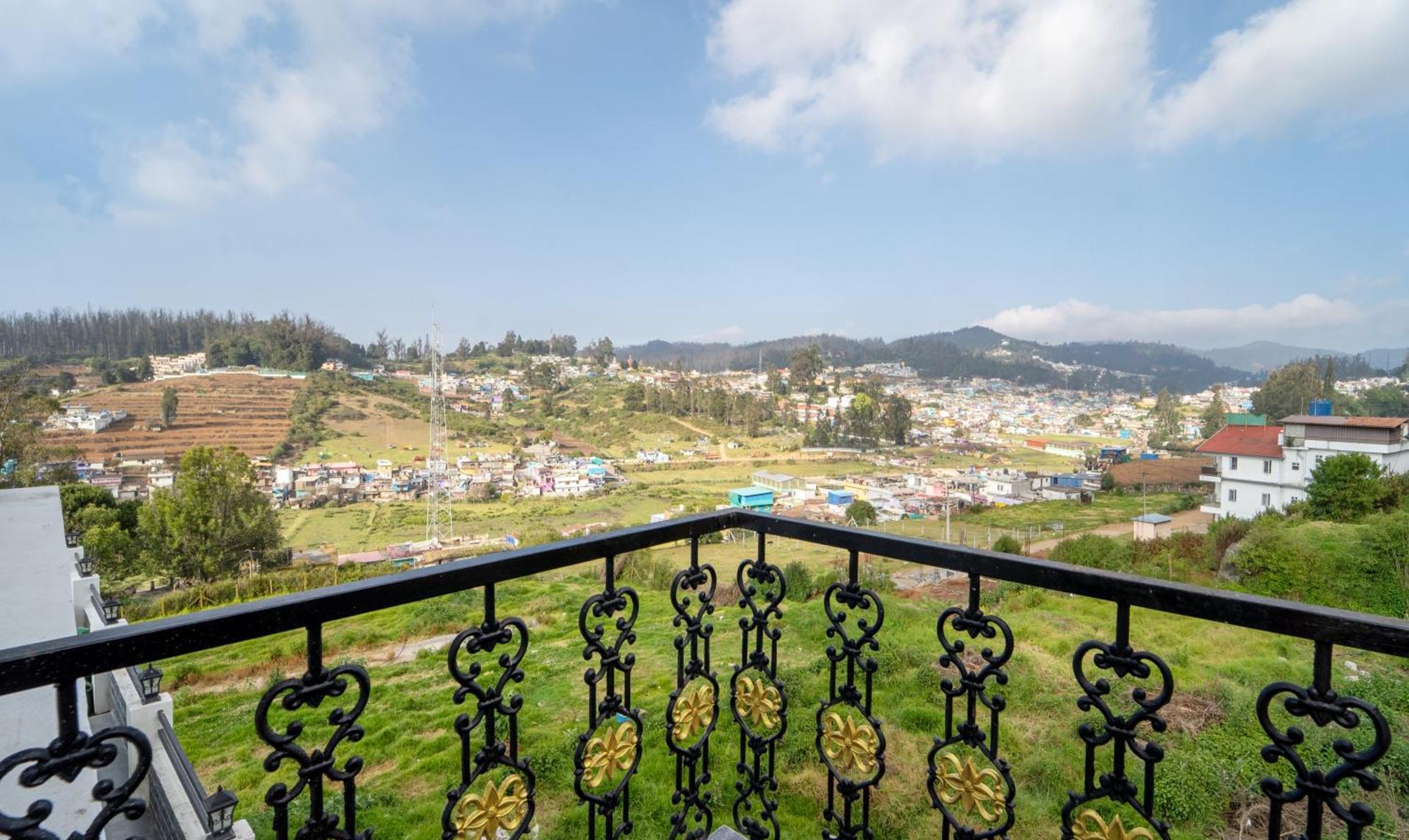 Treebo Skydale Premium Suites, 1500 Mtrs From Ooty Lake Ngoại thất bức ảnh